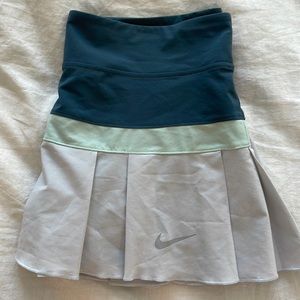Nike tennis skirt